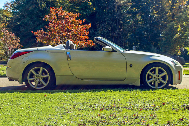 Used 2004 Nissan 350Z Touring RWD image 8
