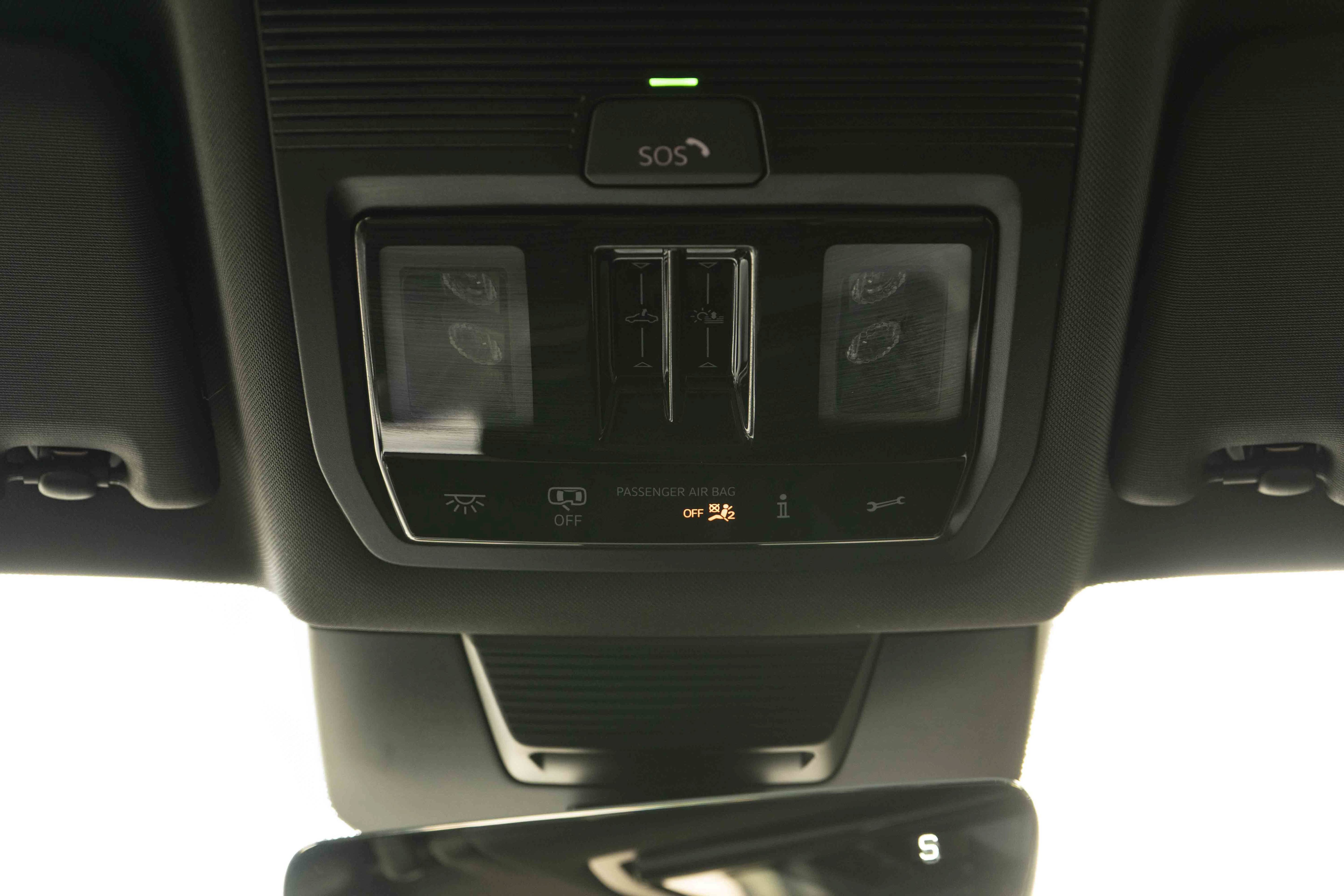 Certified 2026 Volkswagen Tiguan SE R-Line FWD image 30