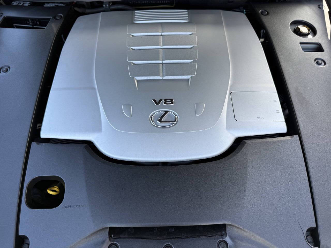 Used 2014 Lexus LS 460 w/ Comfort Package RWD image 27