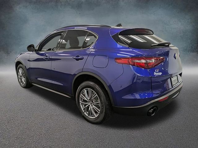 Used 2022 Alfa Romeo Stelvio Sprint AWD/4WD image 6