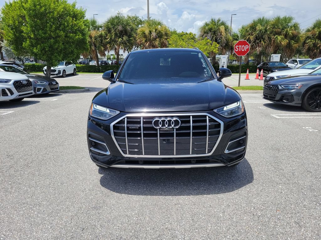 Used 2021 Audi Q5 2.0T Premium Plus w/ Premium Plus Package AWD/4WD image 2