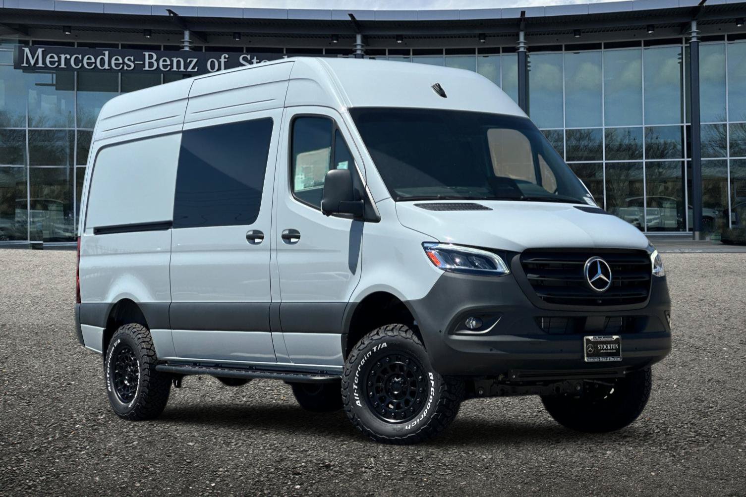 New 2026 Mercedes-Benz Sprinter 2500 image 2