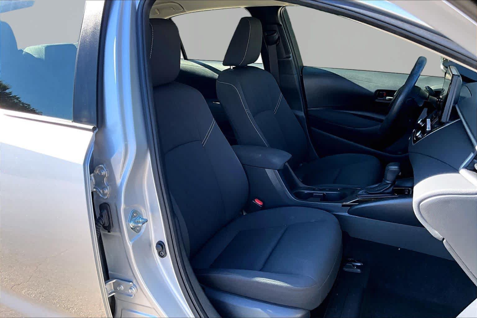Certified 2026 Toyota Corolla LE FWD image 9