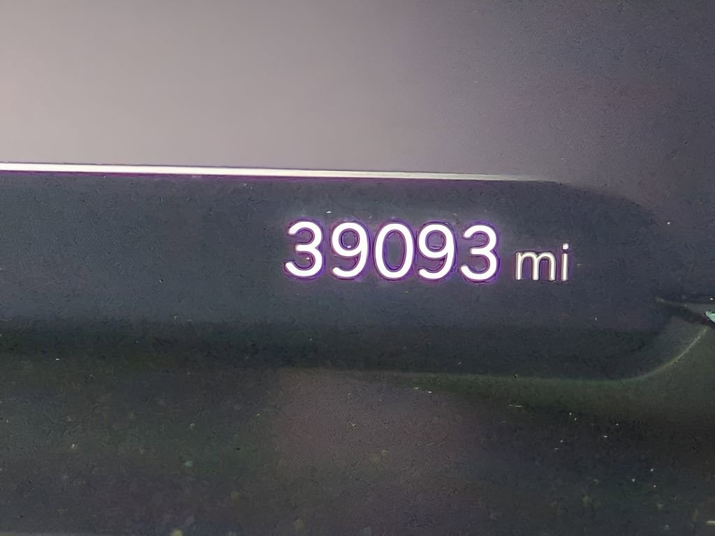 Used 2022 Genesis GV70 2.5T w/ Advanced Package image 29