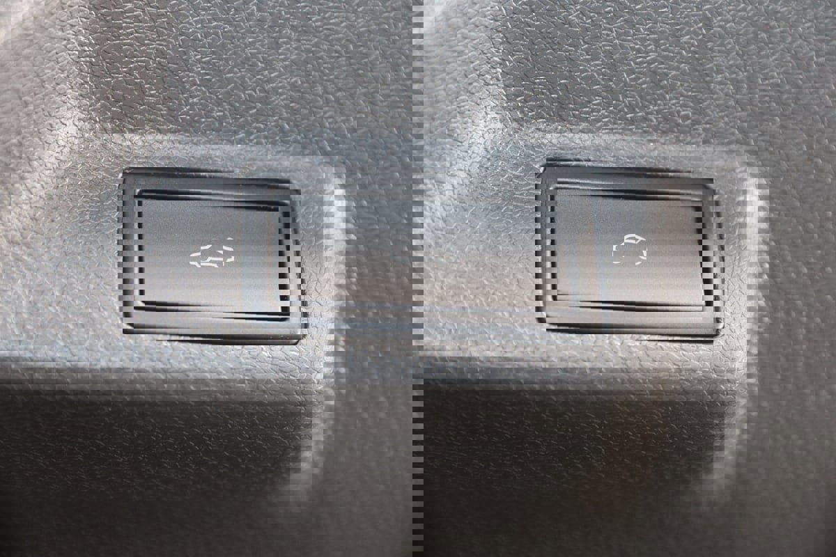 Used 2025 Volkswagen ID. Buzz Pro S image 56