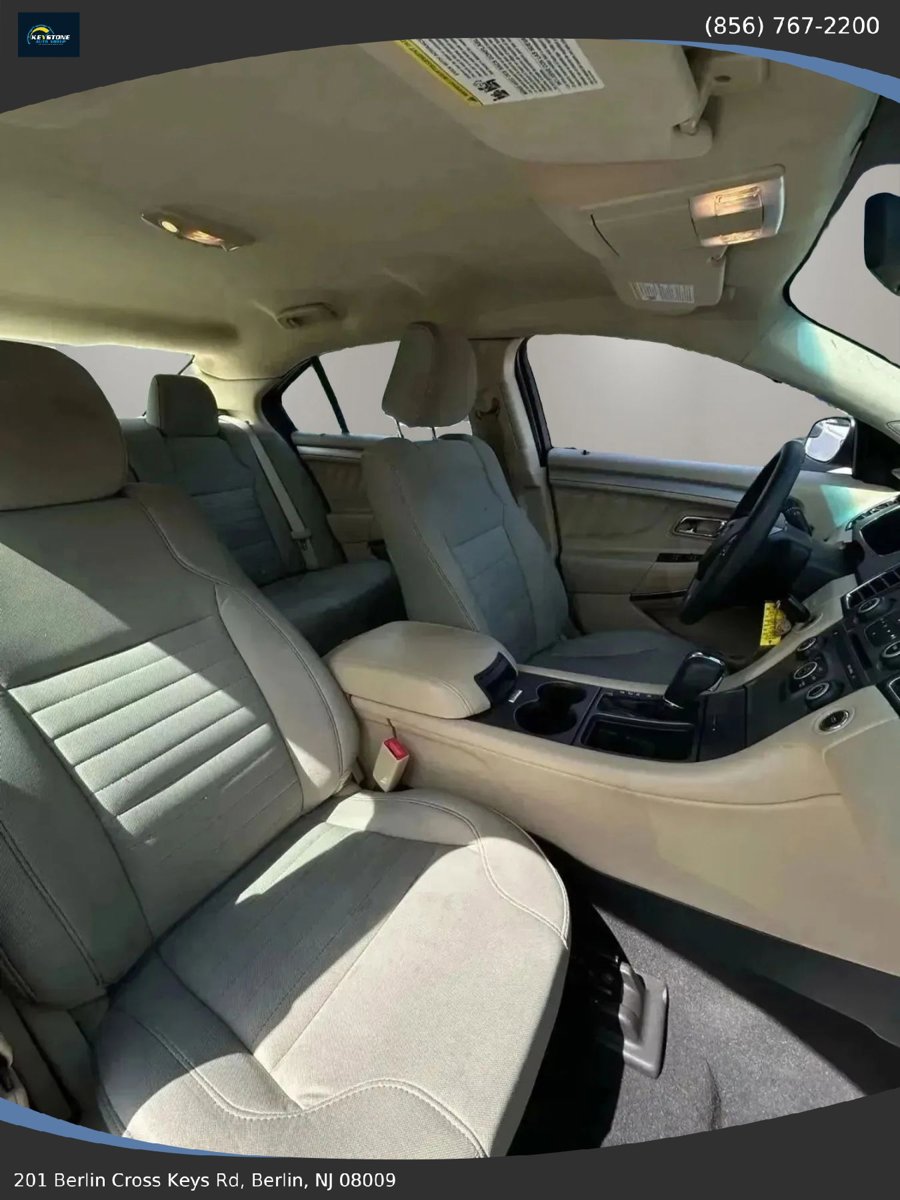 Used 2019 Ford Taurus SE image 10