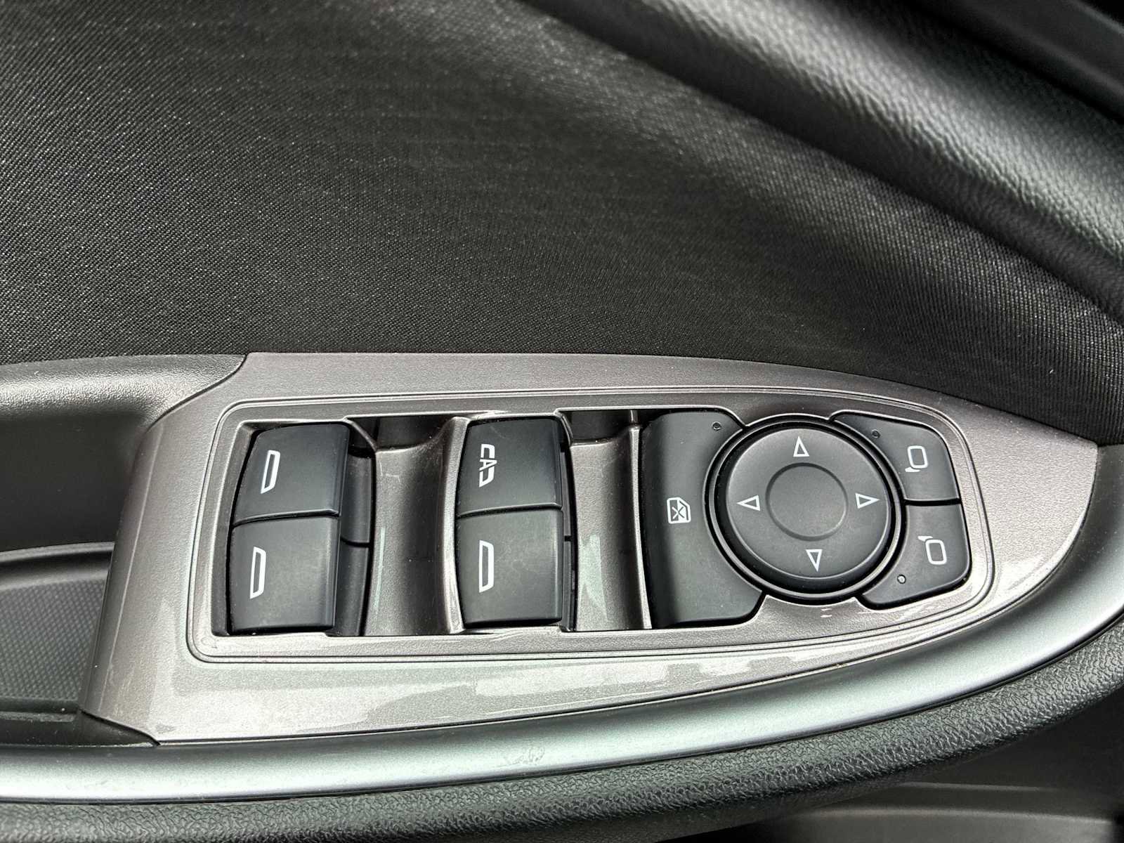 Used 2023 Chevrolet Malibu LT FWD image 15