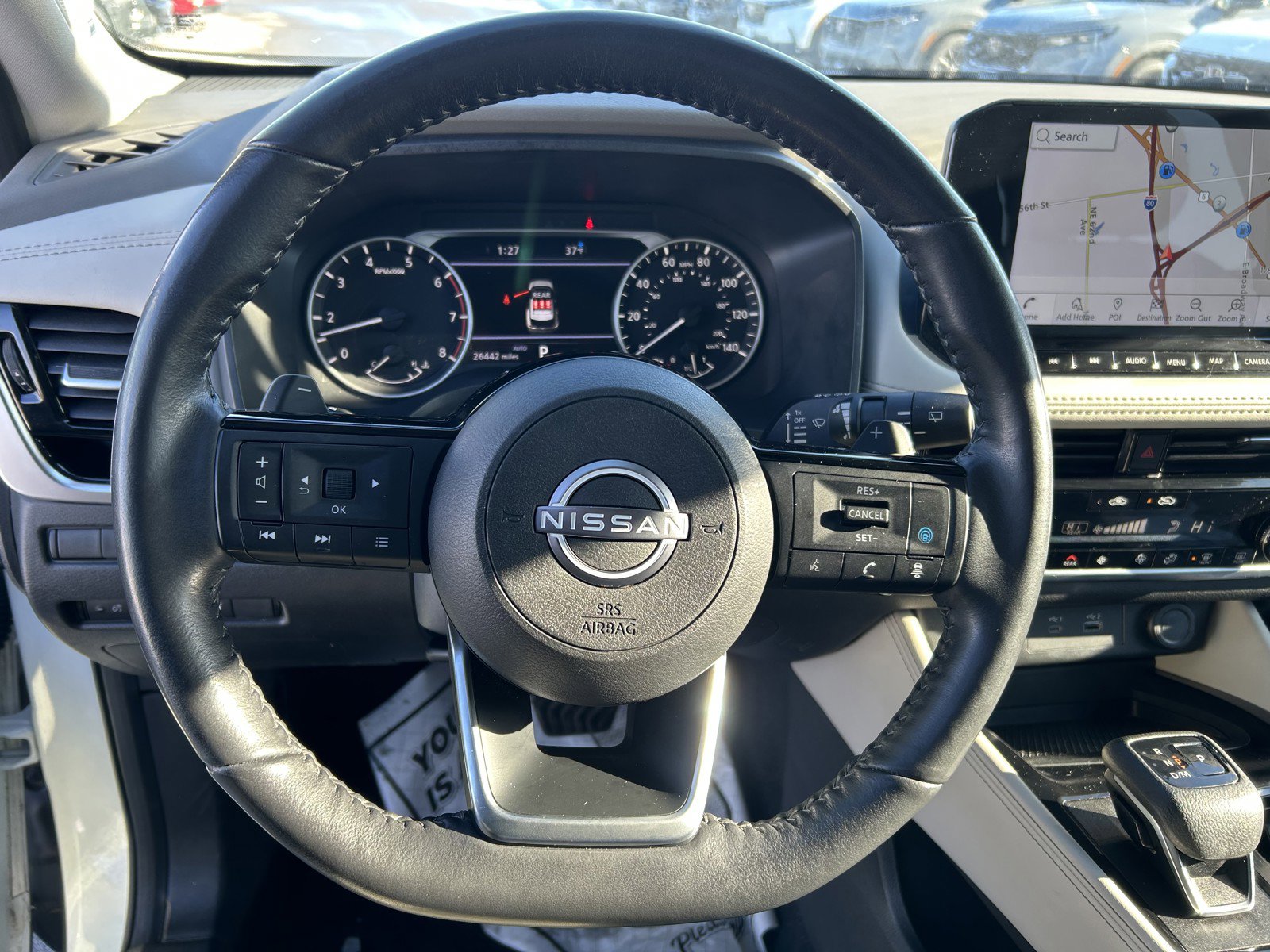 Used 2023 Nissan Rogue SL w/ SL Premium Package image 18