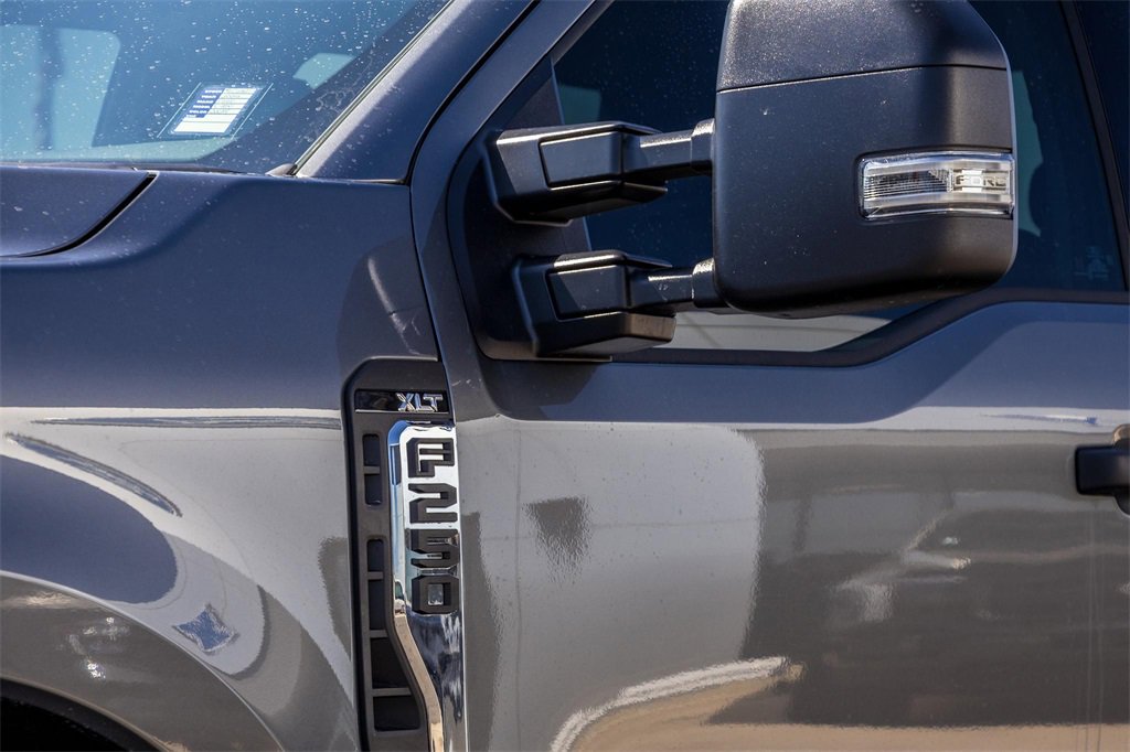 New 2026 Ford F250 XLT image 3