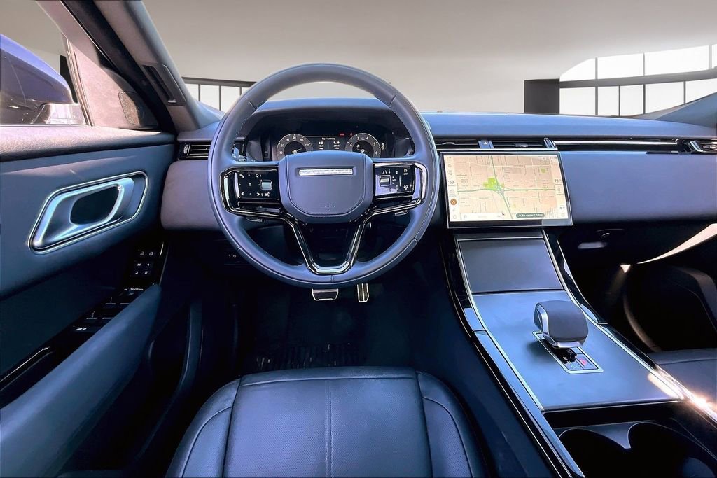 Certified 2024 Land Rover Range Rover Velar Dynamic SE image 8