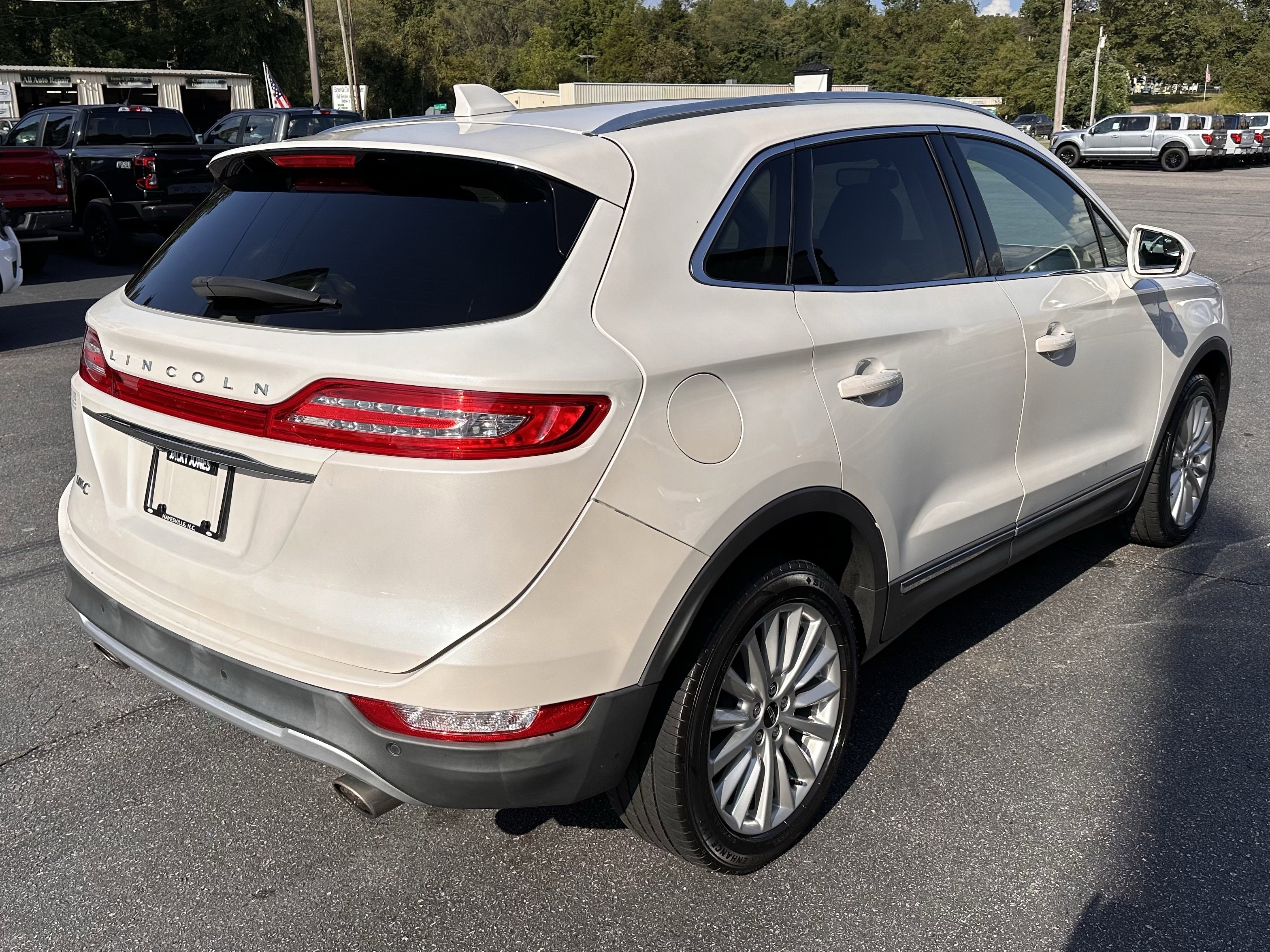 Used 2019 Lincoln MKC Premiere AWD/4WD image 6