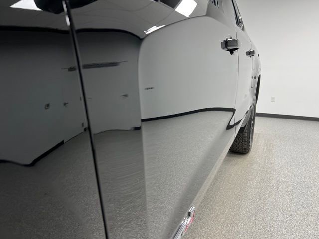 Used 2025 GMC Sierra 1500 AT4 w/ AT4 Premium Package image 11