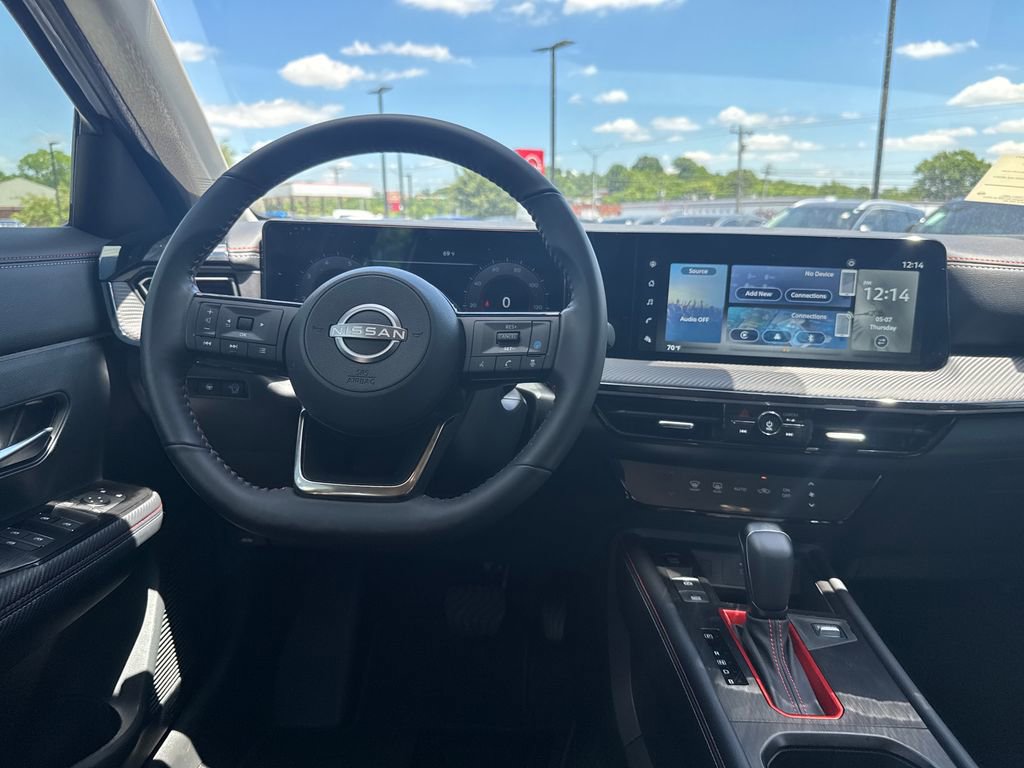 Used 2025 Nissan Kicks SR FWD image 23