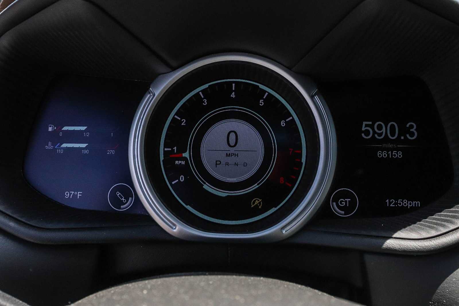 Used 2020 Aston Martin DB11 Coupe RWD image 27