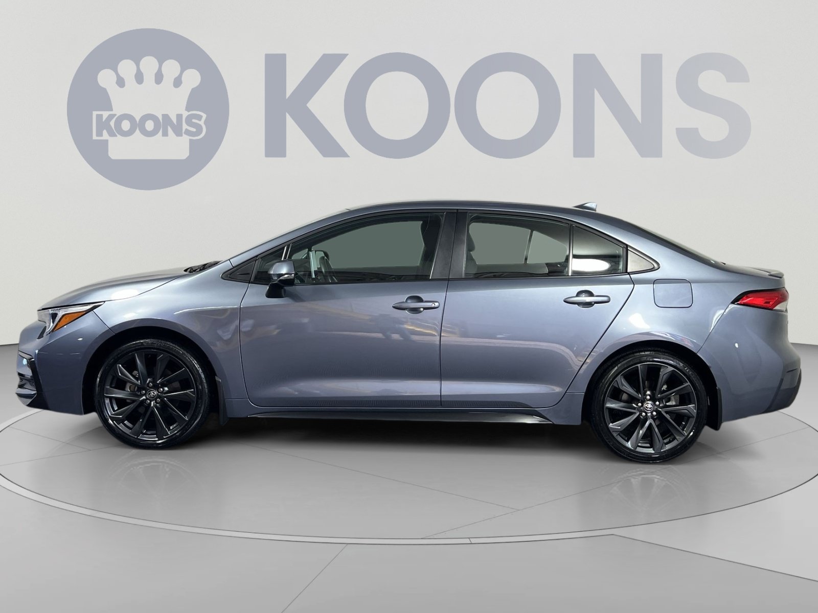 Used 2026 Toyota Corolla SE w/ SE Package FWD image 2