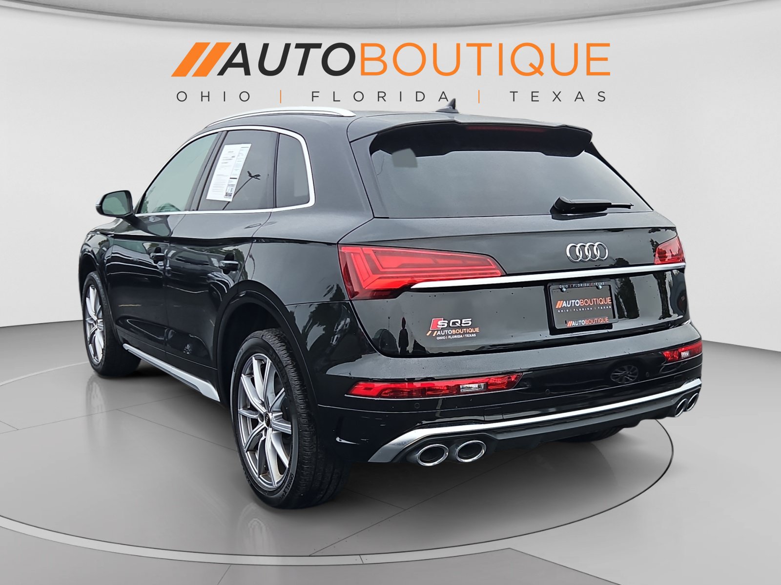 Used 2023 Audi SQ5 Premium Plus w/ Premium Plus Package AWD/4WD image 3