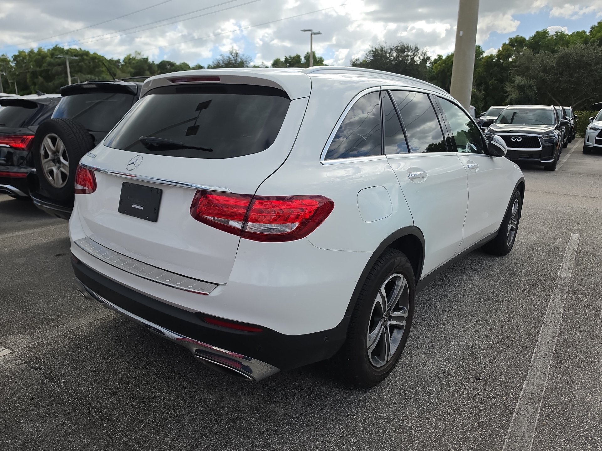 Used 2019 Mercedes-Benz GLC 300 image 5