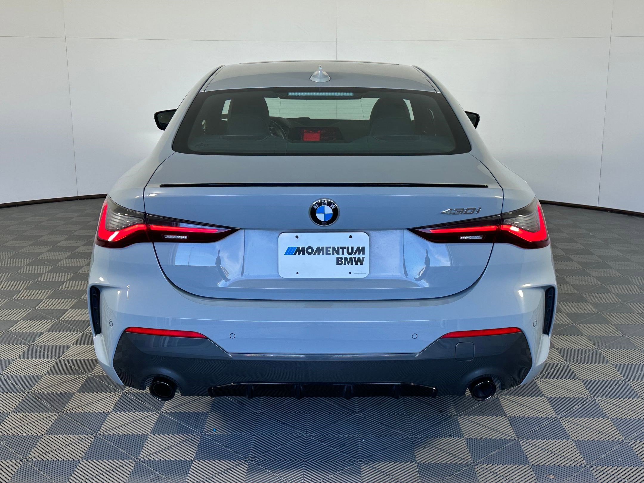 Used 2023 BMW 430i Coupe w/ M Sport Package image 8