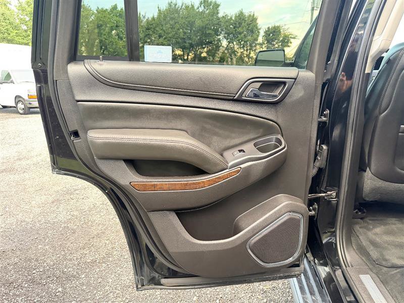 Used 2015 Chevrolet Tahoe LT w/ Luxury Package AWD/4WD image 13