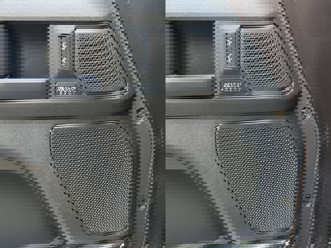 Used 2025 Land Rover Defender 110 image 33