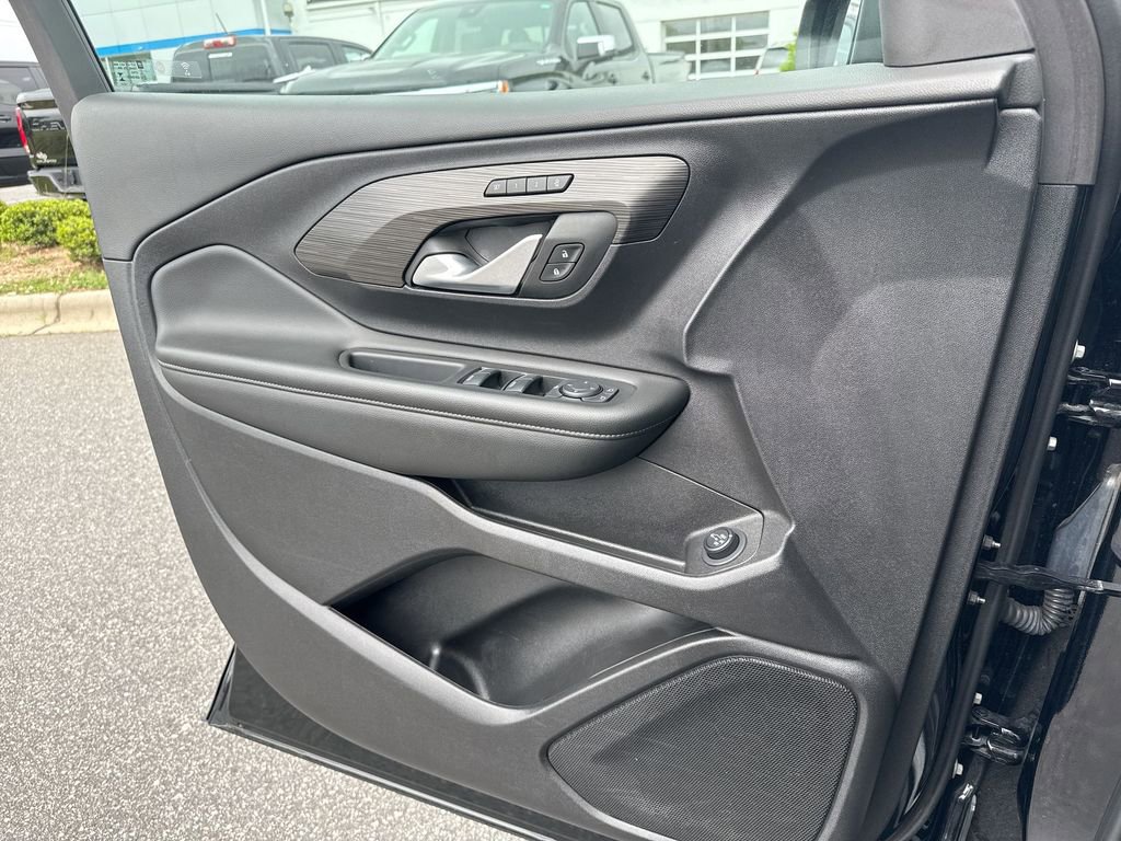 Certified 2024 GMC Terrain SLT AWD/4WD image 18