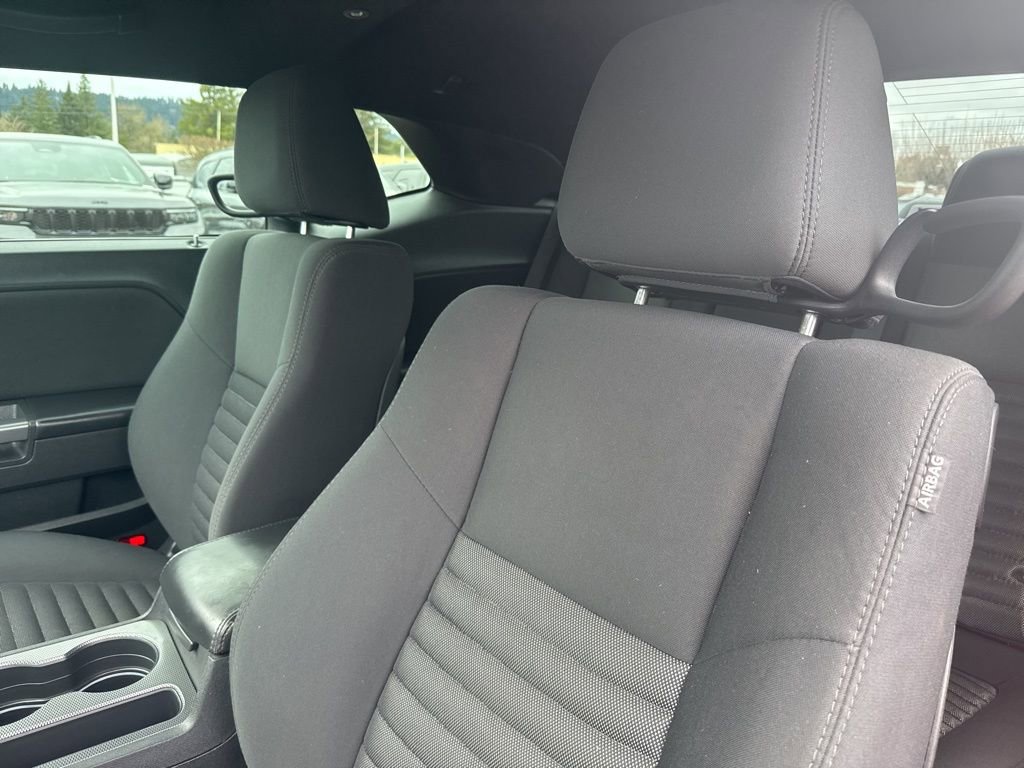 Used 2014 Dodge Challenger R/T image 13