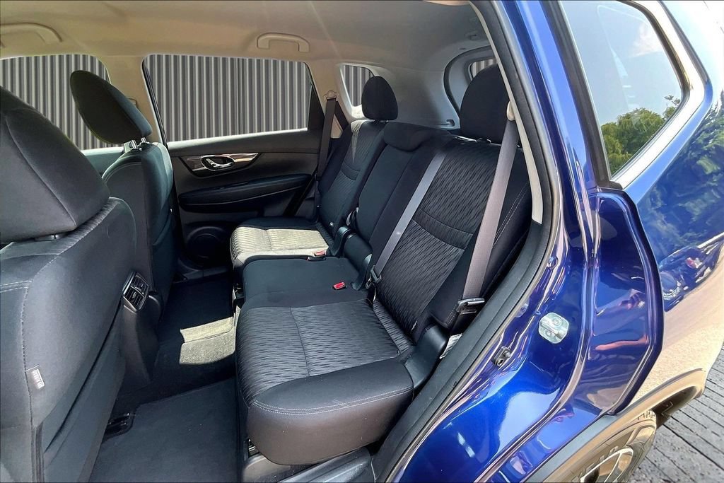 Used 2018 Nissan Rogue S AWD/4WD image 26