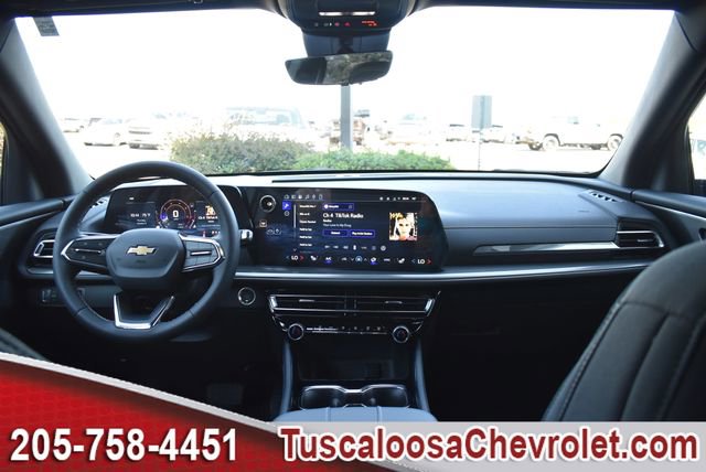 New 2026 Chevrolet Traverse LT w/ Driver Confidence Package FWD image 3