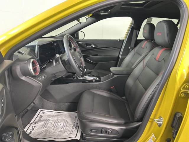 New 2025 Chevrolet Trax RS w/ Sunroof Package image 19