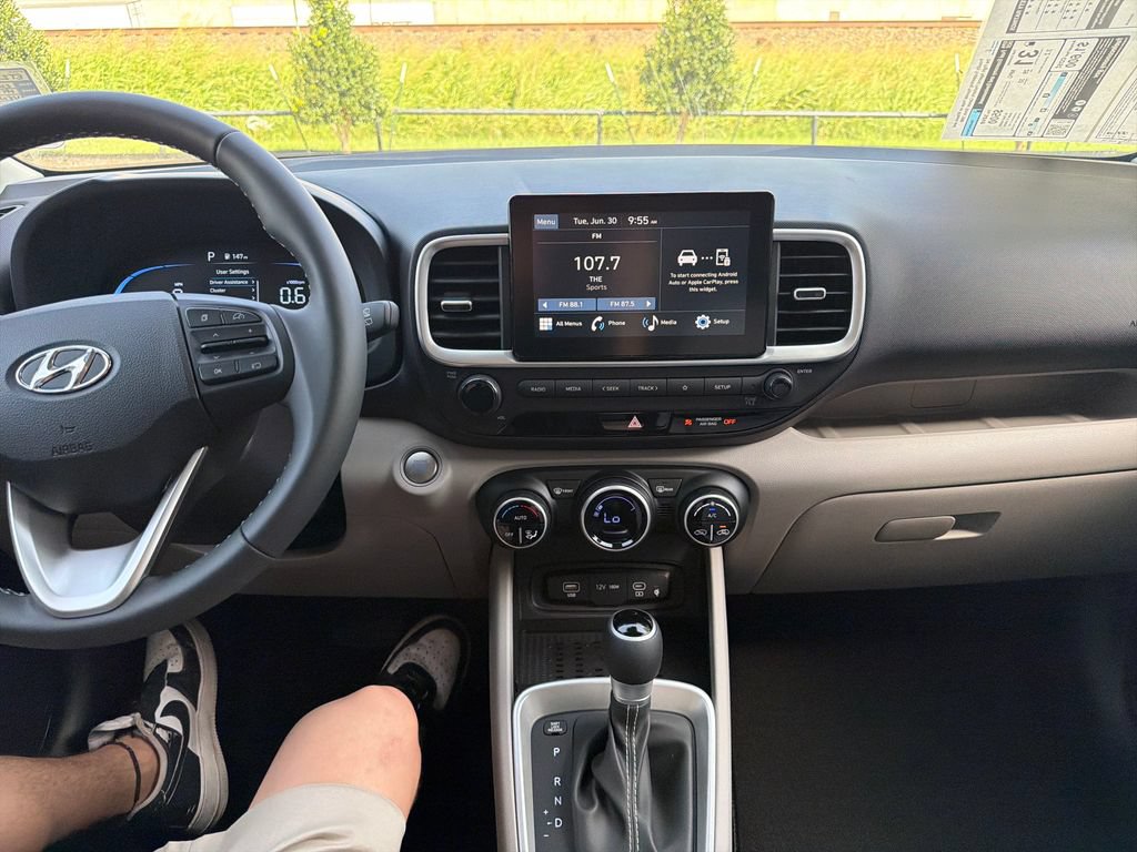 New 2026 Hyundai Venue SEL FWD image 23