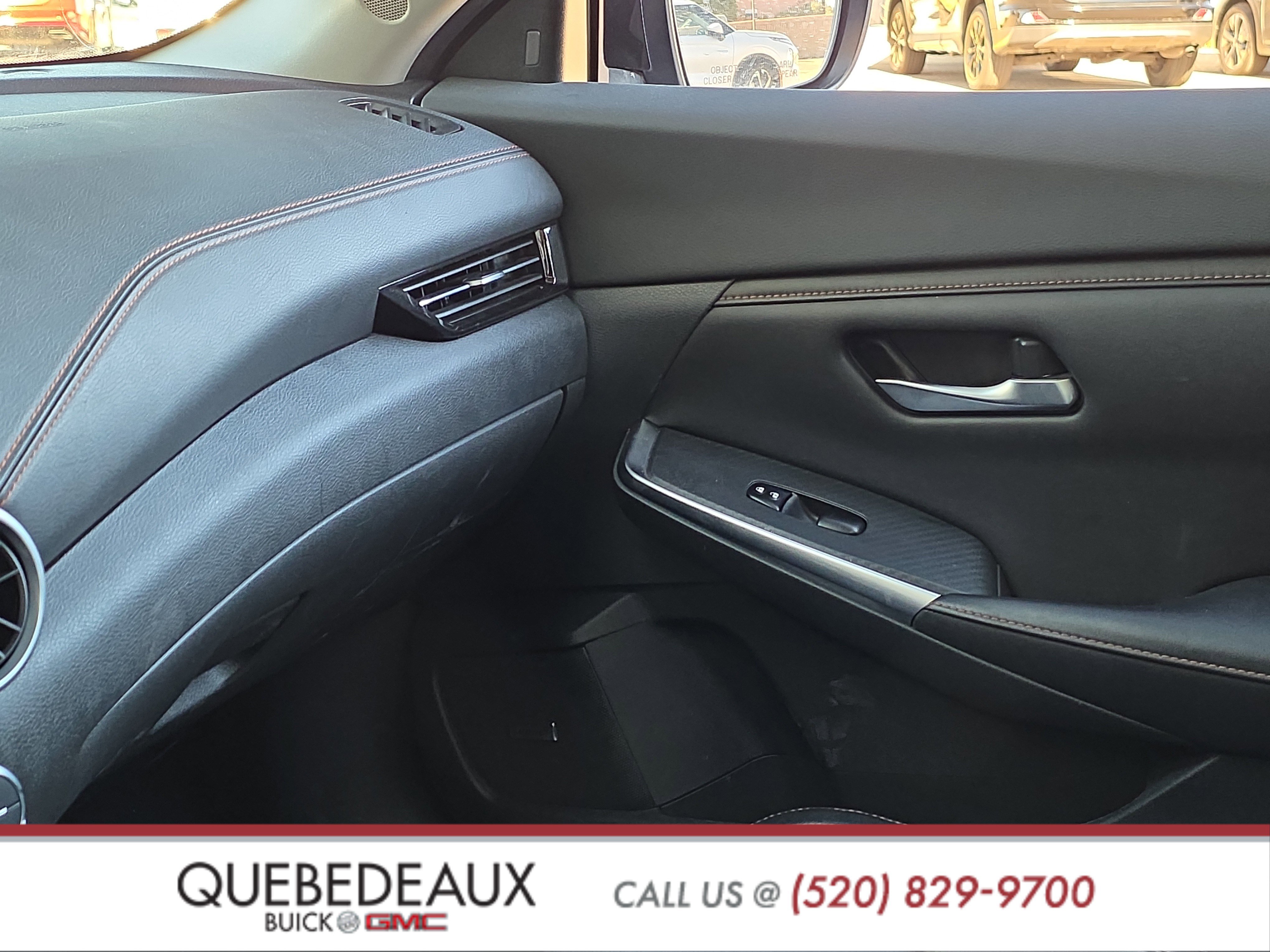 Used 2022 Nissan Sentra SR w/ SR Premium Package FWD image 16