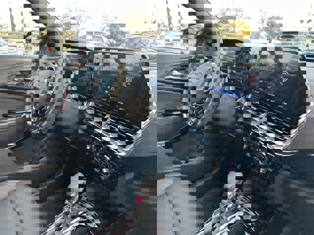 New 2026 Chevrolet Trax RS w/ Sunroof Package image 28