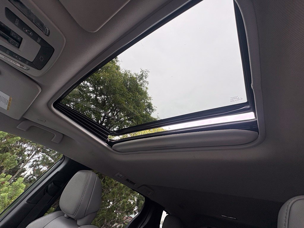 Used 2026 Toyota Sienna XLE FWD image 59