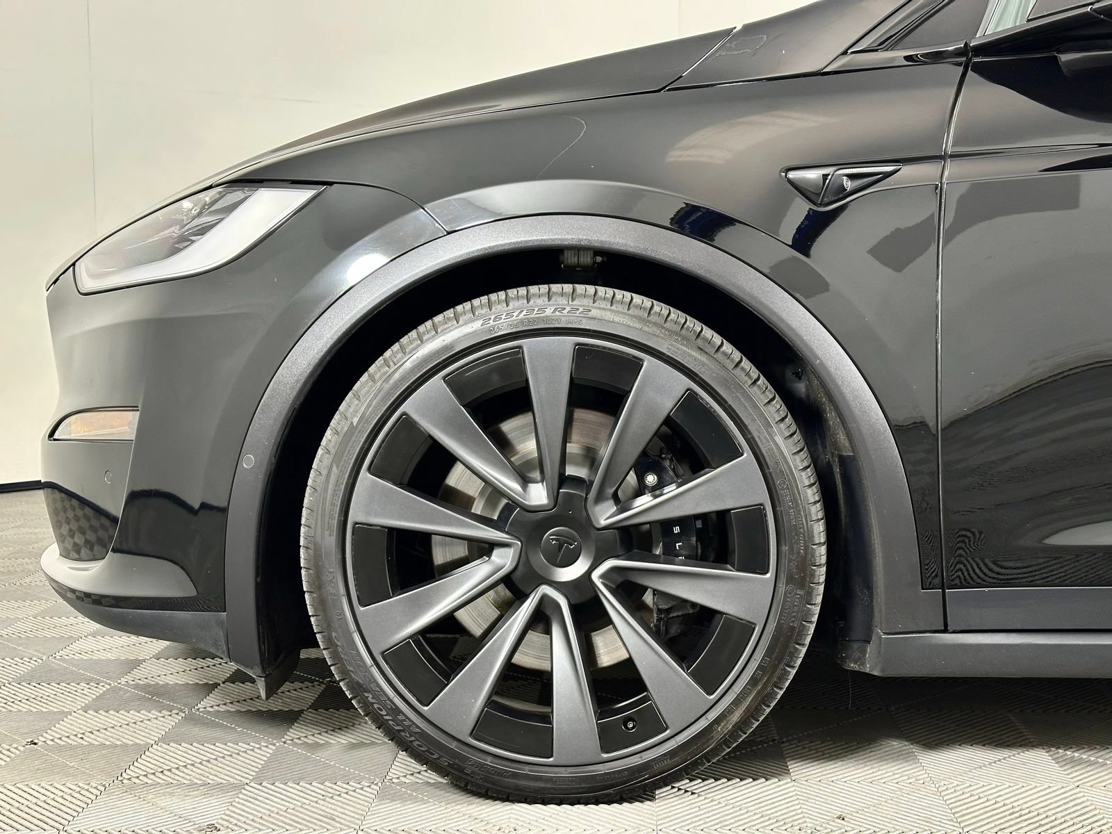 Used 2023 Tesla Model X AWD/4WD image 9