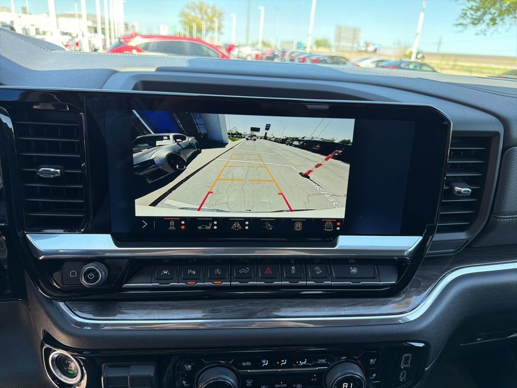 Certified 2024 Chevrolet Silverado 1500 LTZ AWD/4WD image 31