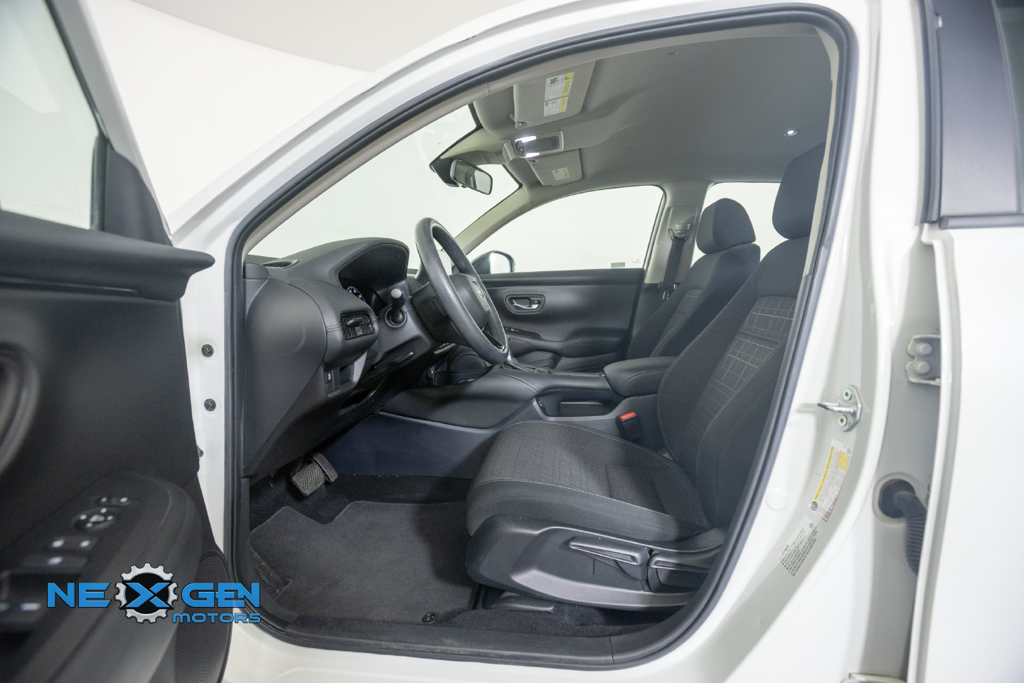 Used 2024 Honda HR-V LX image 14