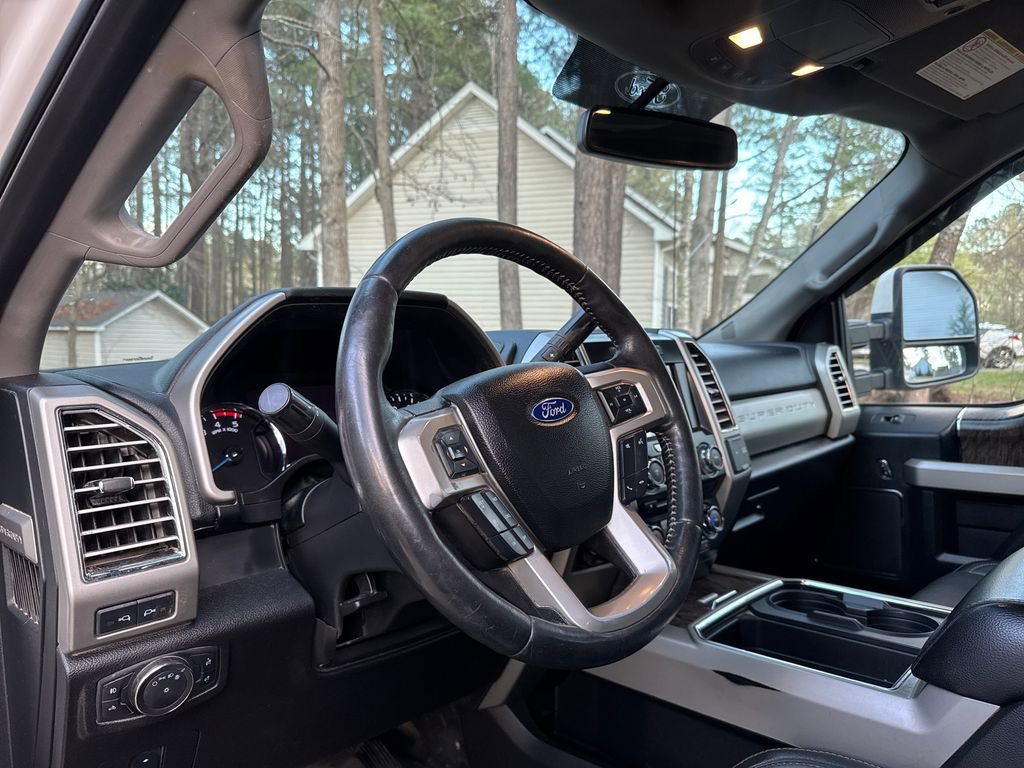Used 2017 Ford F250 Lariat w/ Lariat Value Package AWD/4WD image 15