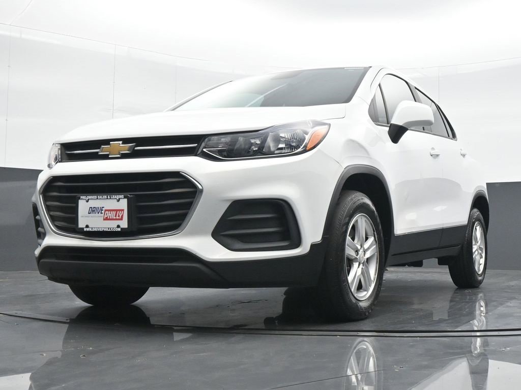Used 2021 Chevrolet Trax LS w/ LPO, Cargo Package image 15