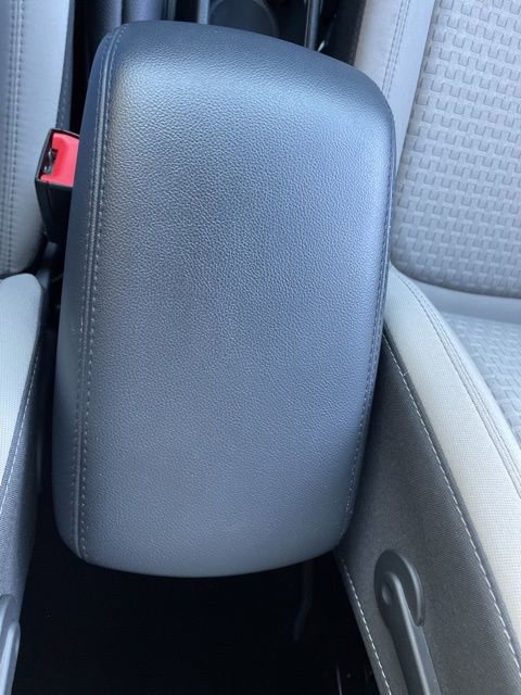 Used 2023 Ford Transit Connect XLT image 40