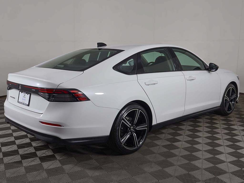 Certified 2026 Honda Accord SE image 9