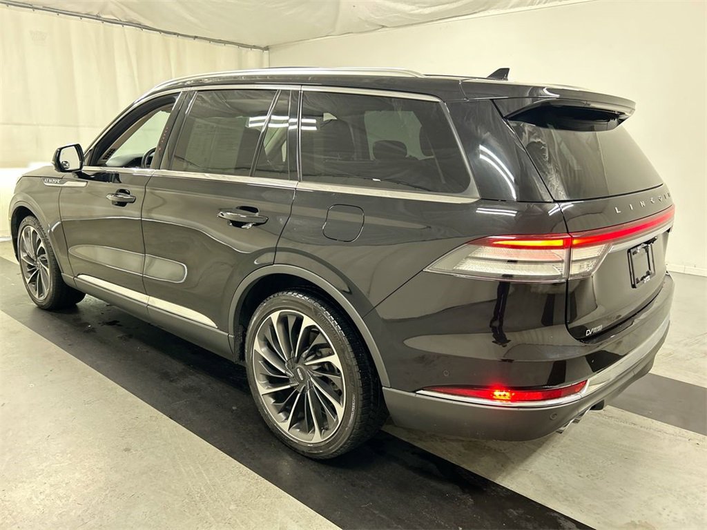Used 2020 Lincoln Aviator Reserve w/ Equipment Group 202A image 7