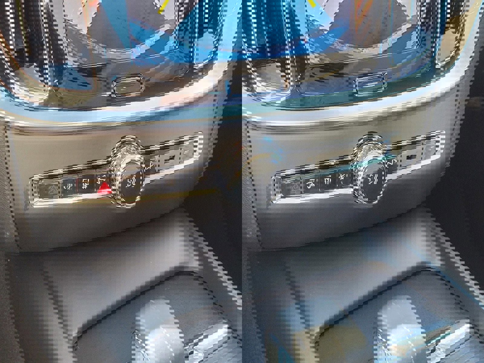 Certified 2023 Volvo S60 B5 Core w/ Climate Package image 25