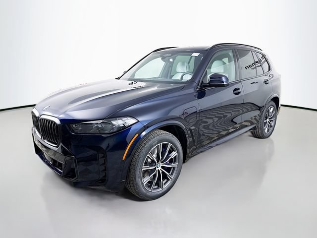 Used 2026 BMW X5 xDrive50e w/ M Sport Package AWD/4WD image 3