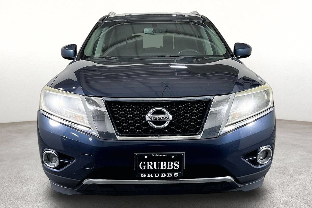 Used 2015 Nissan Pathfinder SV w/ Cargo Package FWD image 4