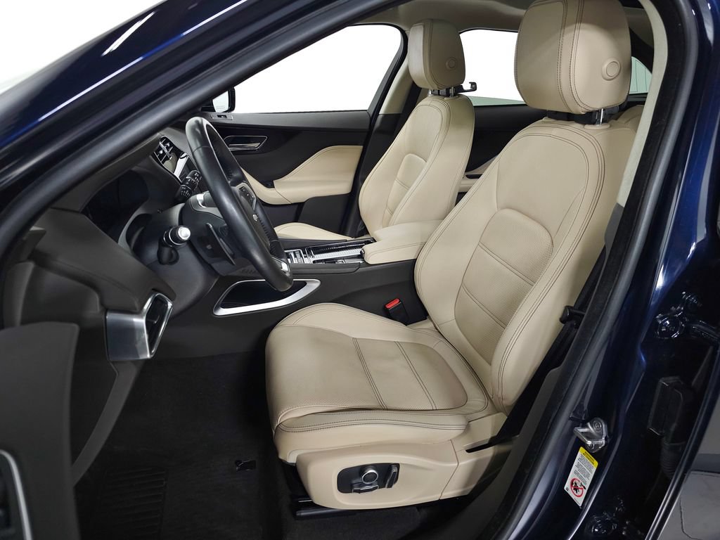 Used 2020 Jaguar F-PACE Prestige AWD/4WD image 17