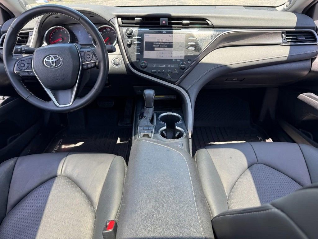 Used 2020 Toyota Camry XSE FWD image 15