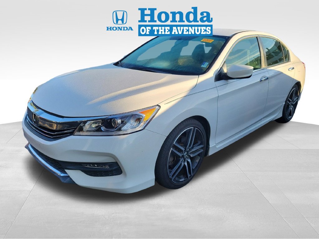 Used 2017 Honda Accord Sport image 3