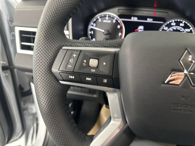 New 2026 Mitsubishi Outlander SE AWD/4WD image 28