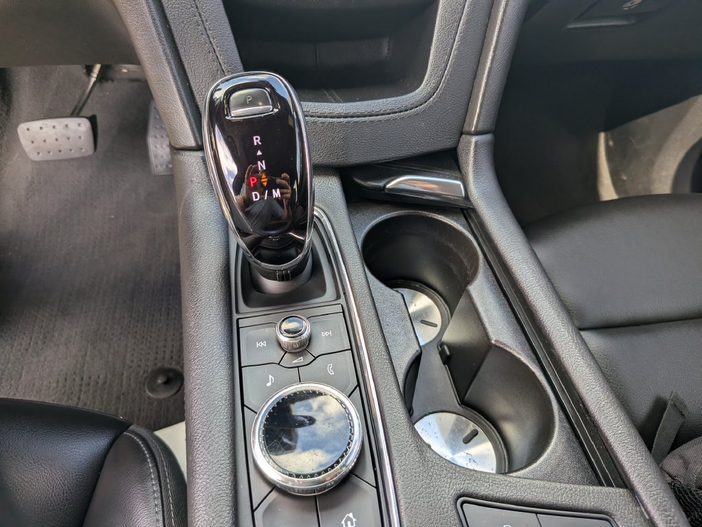 Used 2024 Cadillac XT6 Luxury FWD image 27
