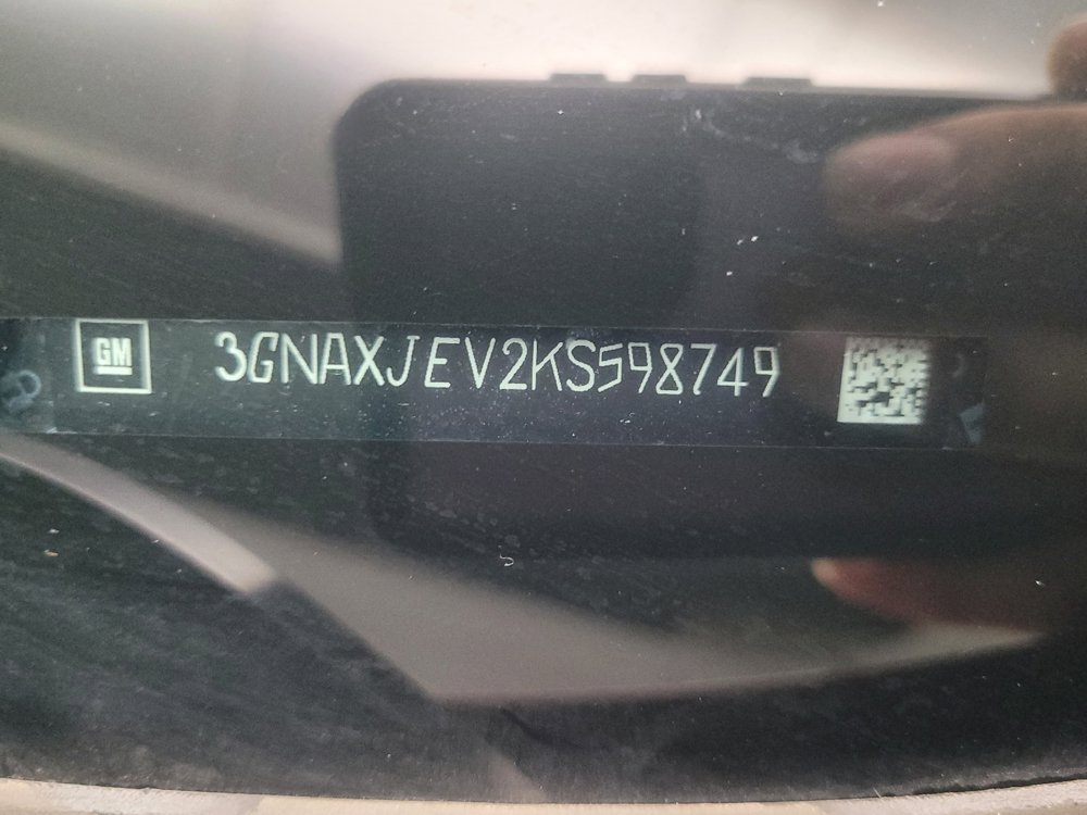 Used 2019 Chevrolet Equinox LT w/ LPO, Cargo Package FWD image 33